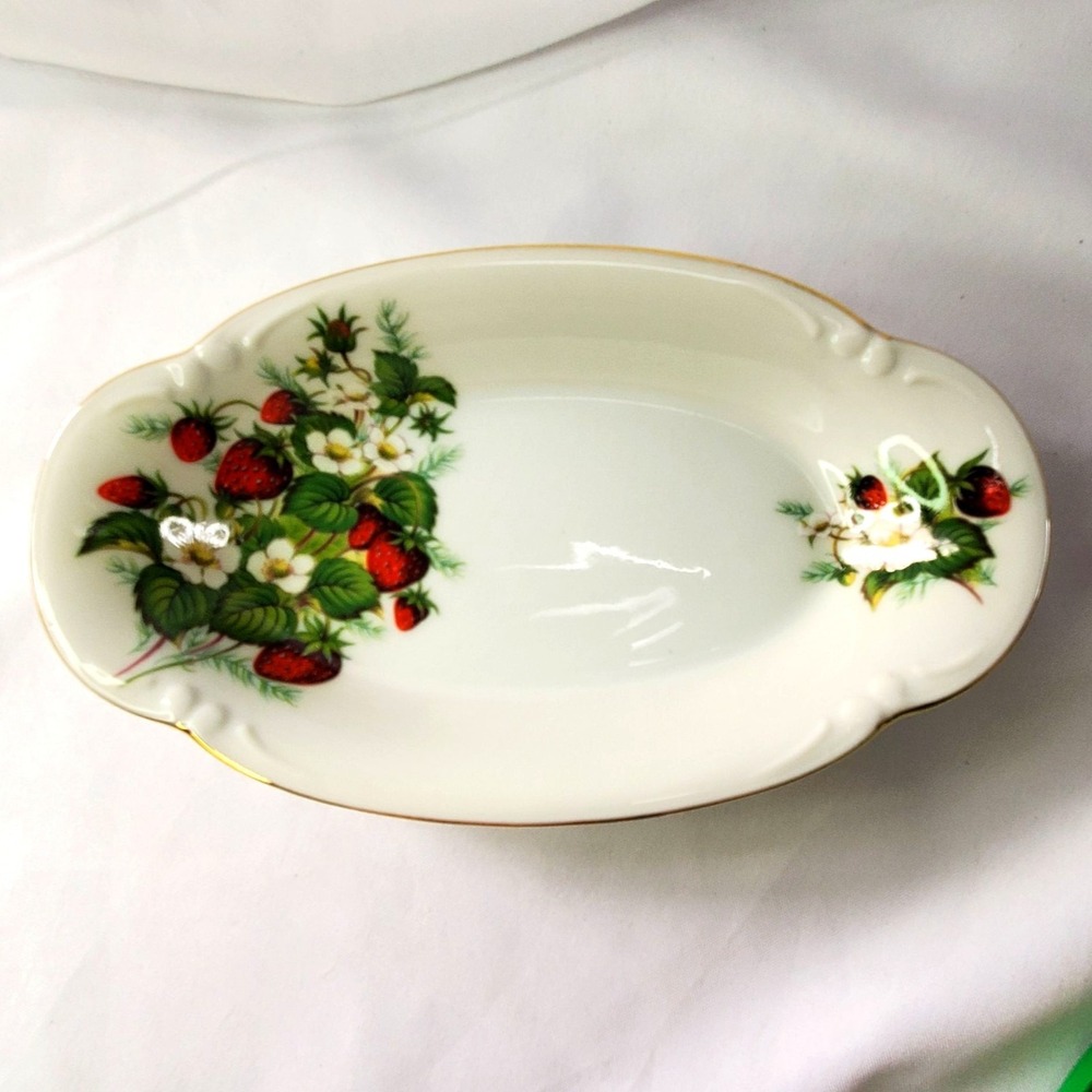 Vintage Hammersley Strawberry Ripe Bon Bon Dish, Fine Bone China England 9"x5"
